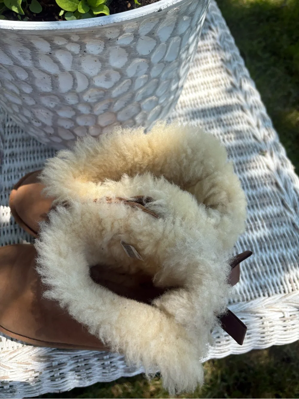 Classic Sheepskin Lined Short Boots - Chestnut Brown Bow